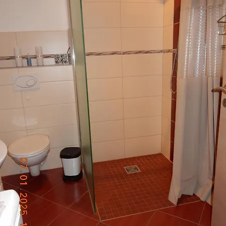 Apartment Spitzenkemenate Burgneudorf